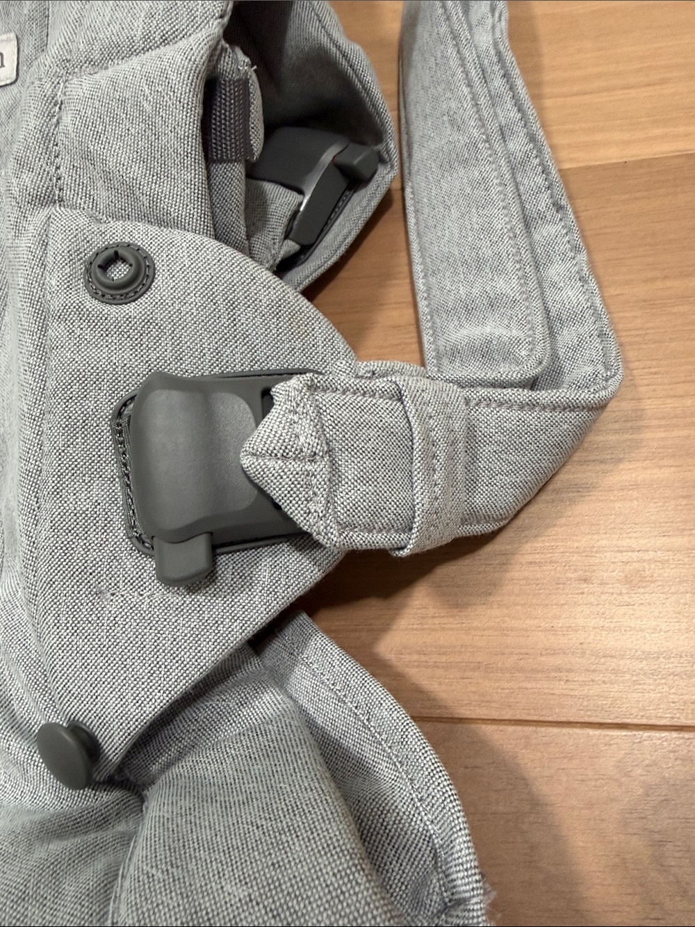NWOT Baby Bjorn Harmony - light grey - Picture 4 of 7